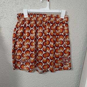 Mens Inaka Power shorts in size XL